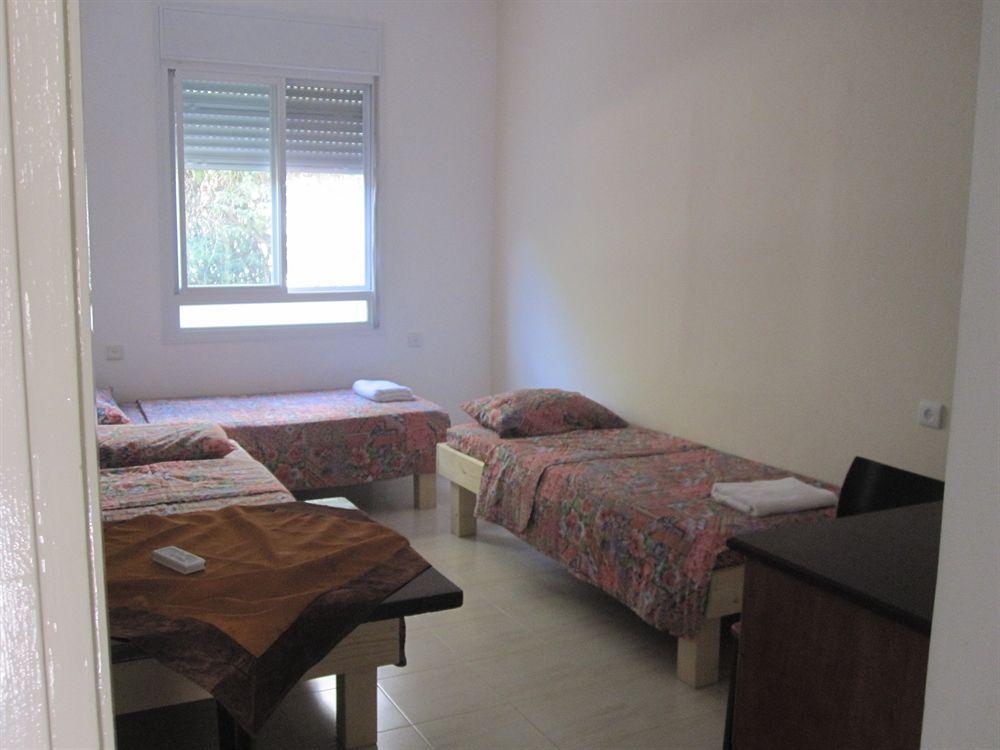 Ga'Aton Motel Nahariya Eksteriør billede