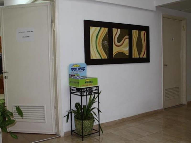 Ga'Aton Motel Nahariya Eksteriør billede